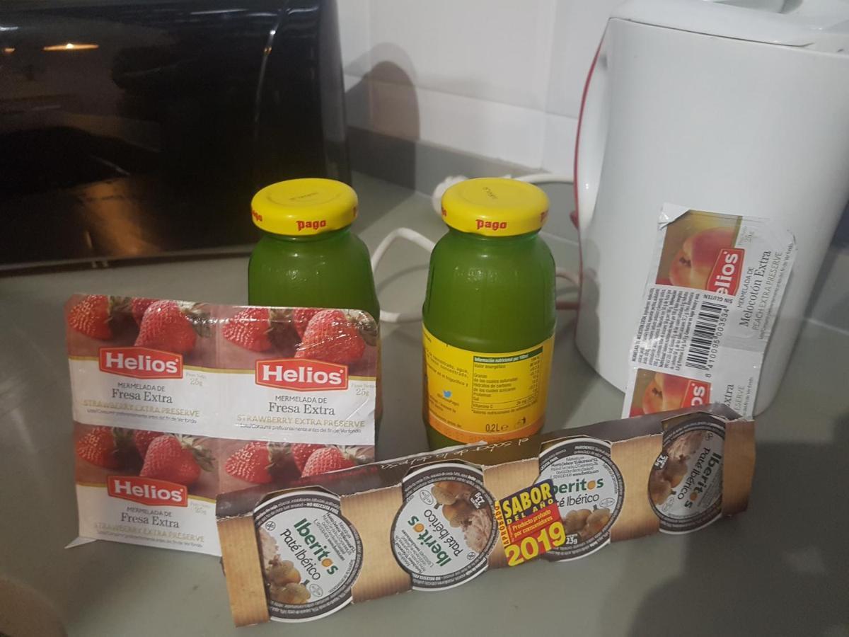 Rcbcaleros Appartement Caces Buitenkant foto