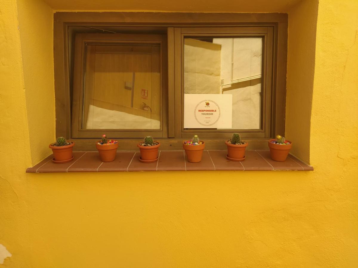 Rcbcaleros Appartement Caces Buitenkant foto